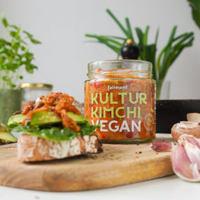 Rohkost, fairment, fermentiertes Kraut, Sauerkraut, Rotkohl, fermentierte Lebensmittel, fermentation, probiotisch, Kraut, Kultur Kraut, kimchi kaufen, veganes kimchi, kimchi